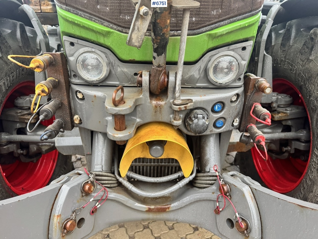 Traktor 2019 Fendt 313 Vario w/ Front hydraulics and 2 sets of tires.: das Bild 9 Traktor 2019 Fendt 313 Vario w/ Front hydraulics and 2 sets of tires.: das Bild 9