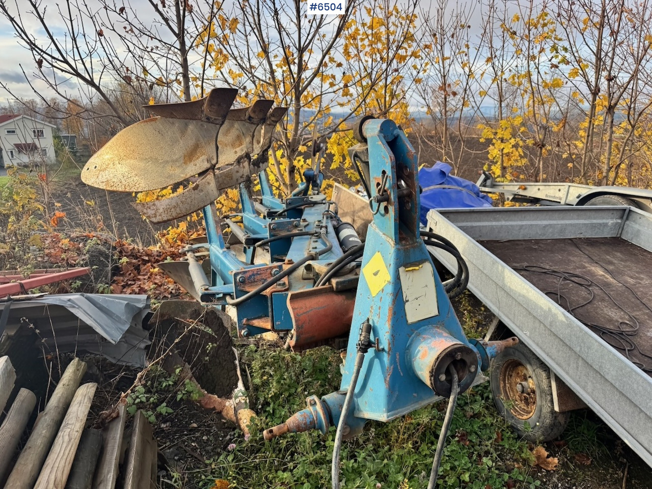 Approx. 1995 Øverum 3-furrow reversible plough - Technik für Bodenbearbeitung: das Bild 1 Approx. 1995 Øverum 3-furrow reversible plough - Technik für Bodenbearbeitung: das Bild 1