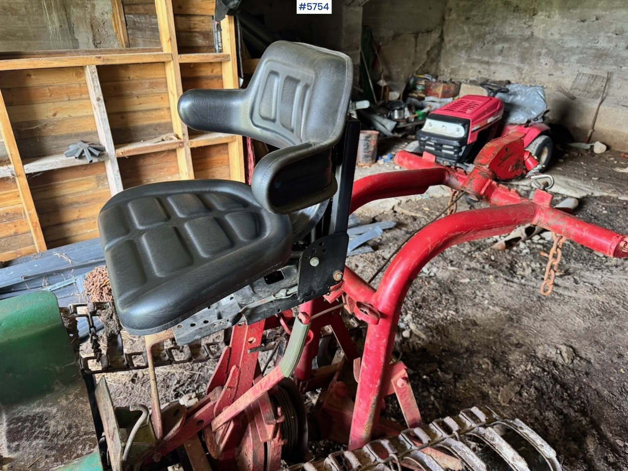 Traktor Ca. 1960  Agria Drabant with Winch: das Bild 7