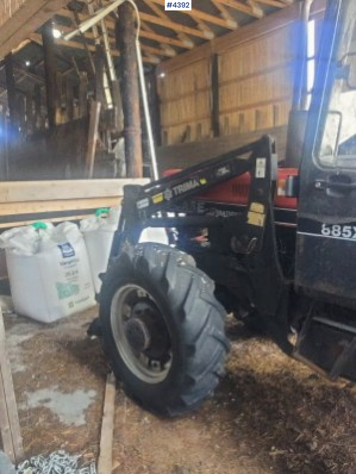 Case International 885XL 4x4 with trima loader - Traktor: das Bild 4 Case International 885XL 4x4 with trima loader - Traktor: das Bild 4