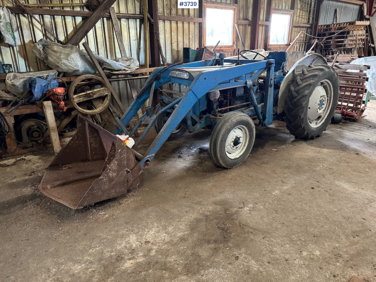 Ford Super Dexta w/front loader - Traktor: das Bild 1 Ford Super Dexta w/front loader - Traktor: das Bild 1