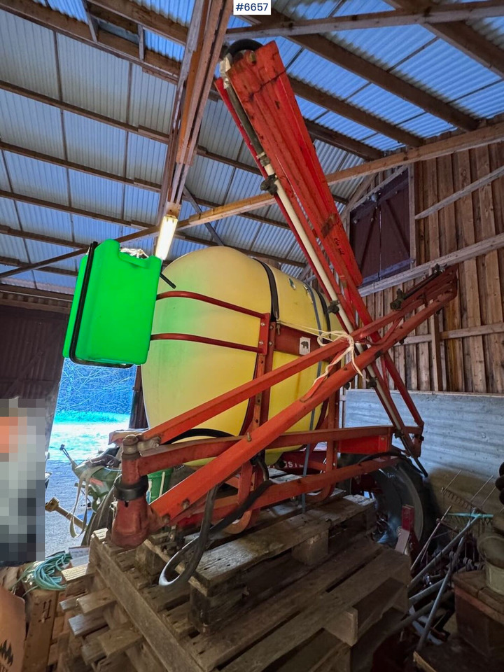 Hardi field sprayer, 8 meters - Pflanzenschutzspritze: das Bild 1 Hardi field sprayer, 8 meters - Pflanzenschutzspritze: das Bild 1