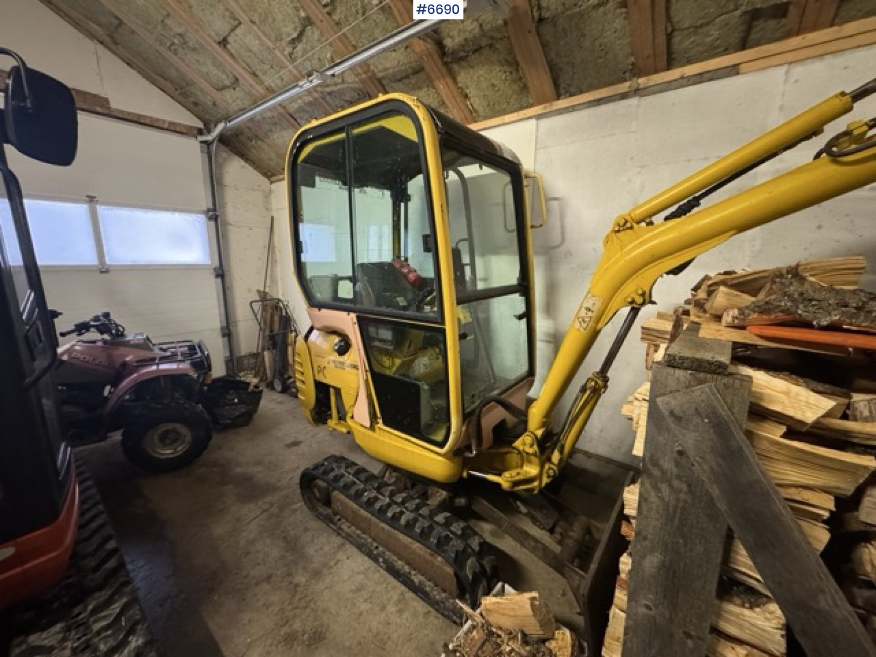 Komatsu PC15R excavator with 2 buckets! - Minibagger: das Bild 1 Komatsu PC15R excavator with 2 buckets! - Minibagger: das Bild 1