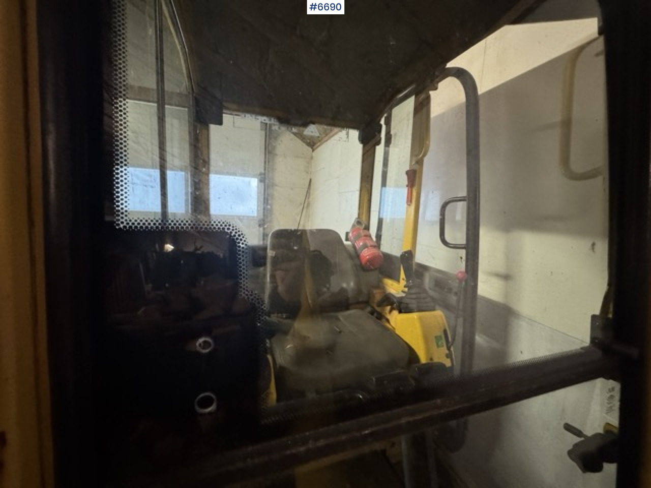 Bagger Komatsu PC15R excavator with 2 buckets!: das Bild 15