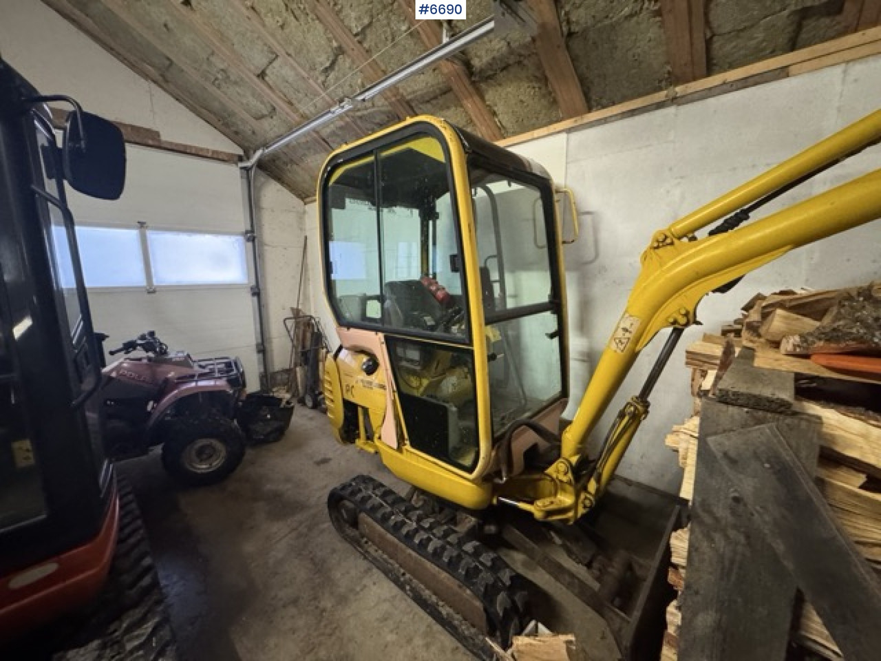 Komatsu PC15R excavator with 2 buckets! - Minibagger: das Bild 3 Komatsu PC15R excavator with 2 buckets! - Minibagger: das Bild 3