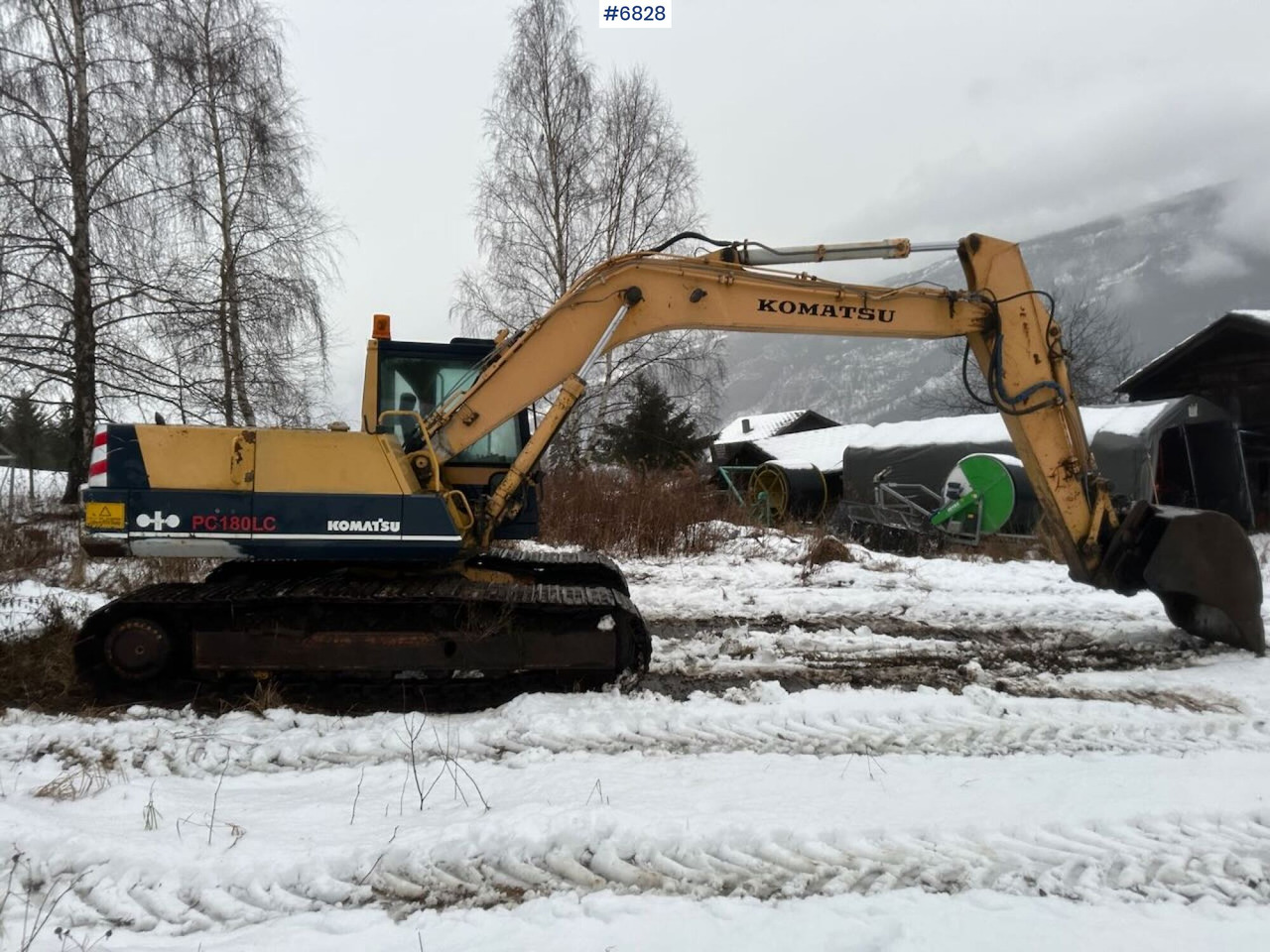 Komatsu PC180LC-3 w/ Excavator bucket. SEE VIDEO. - Bagger: das Bild 1 Komatsu PC180LC-3 w/ Excavator bucket. SEE VIDEO. - Bagger: das Bild 1