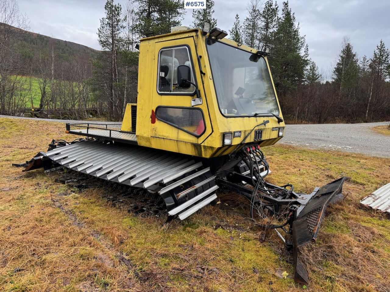 1988 M-Trac 2200 Turbo. - Kommunal-/ Sonderfahrzeug: das Bild 5 1988 M-Trac 2200 Turbo. - Kommunal-/ Sonderfahrzeug: das Bild 5