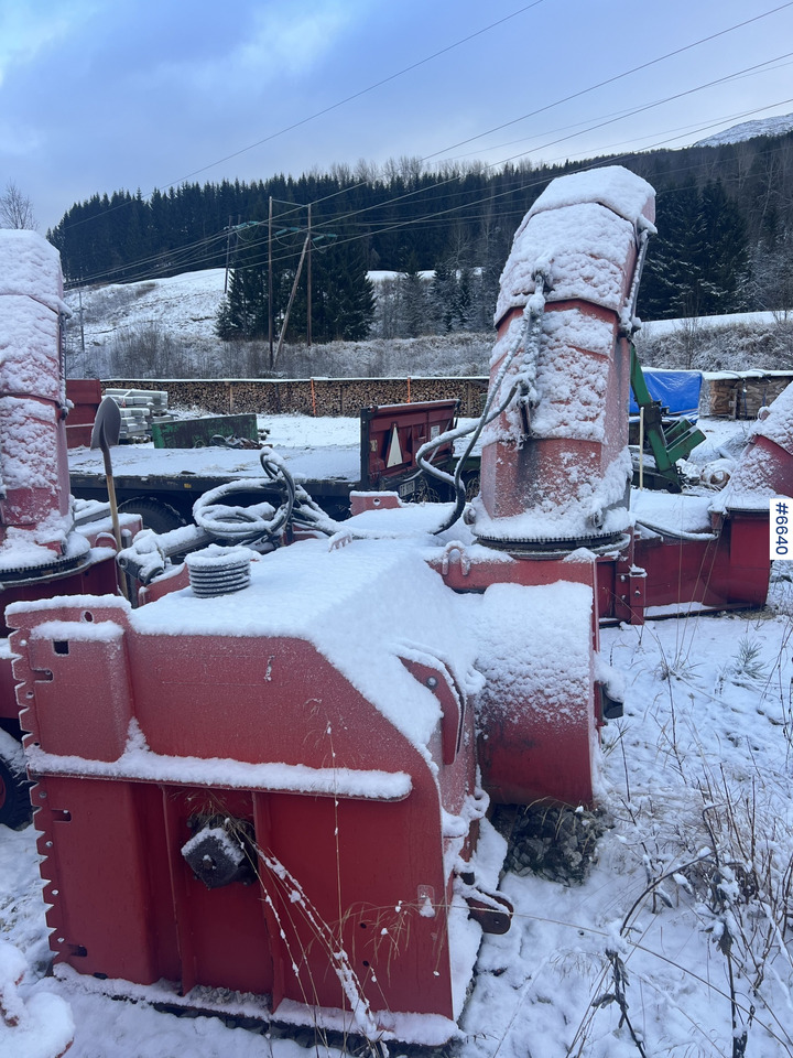 Globus snow blower for tractor - Kommunal-/ Sonderfahrzeug: das Bild 5 Globus snow blower for tractor - Kommunal-/ Sonderfahrzeug: das Bild 5