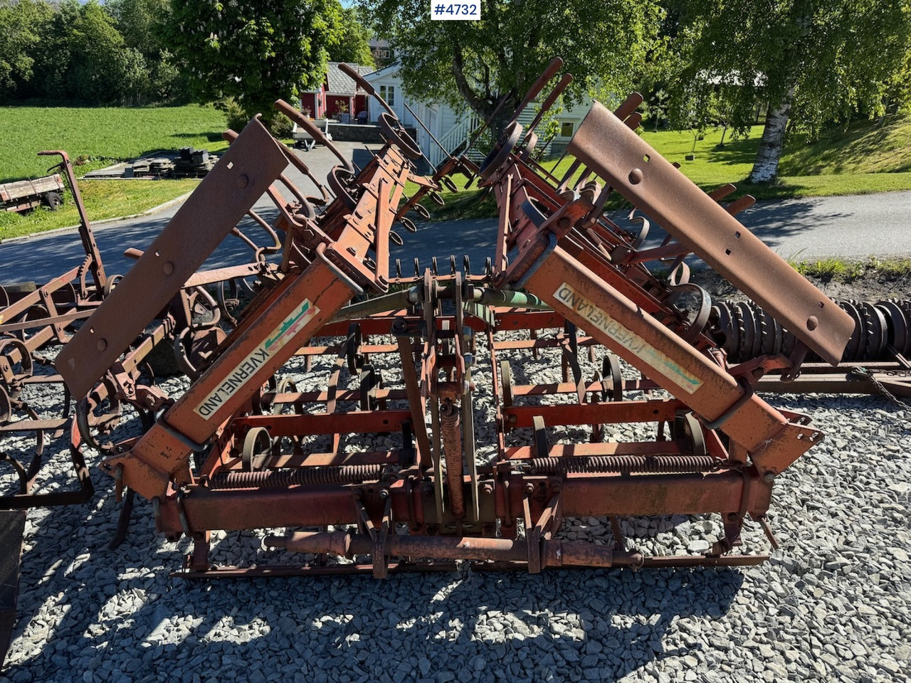 Kverneland 3,5 m harv - Technik für Bodenbearbeitung: das Bild 3 Kverneland 3,5 m harv - Technik für Bodenbearbeitung: das Bild 3