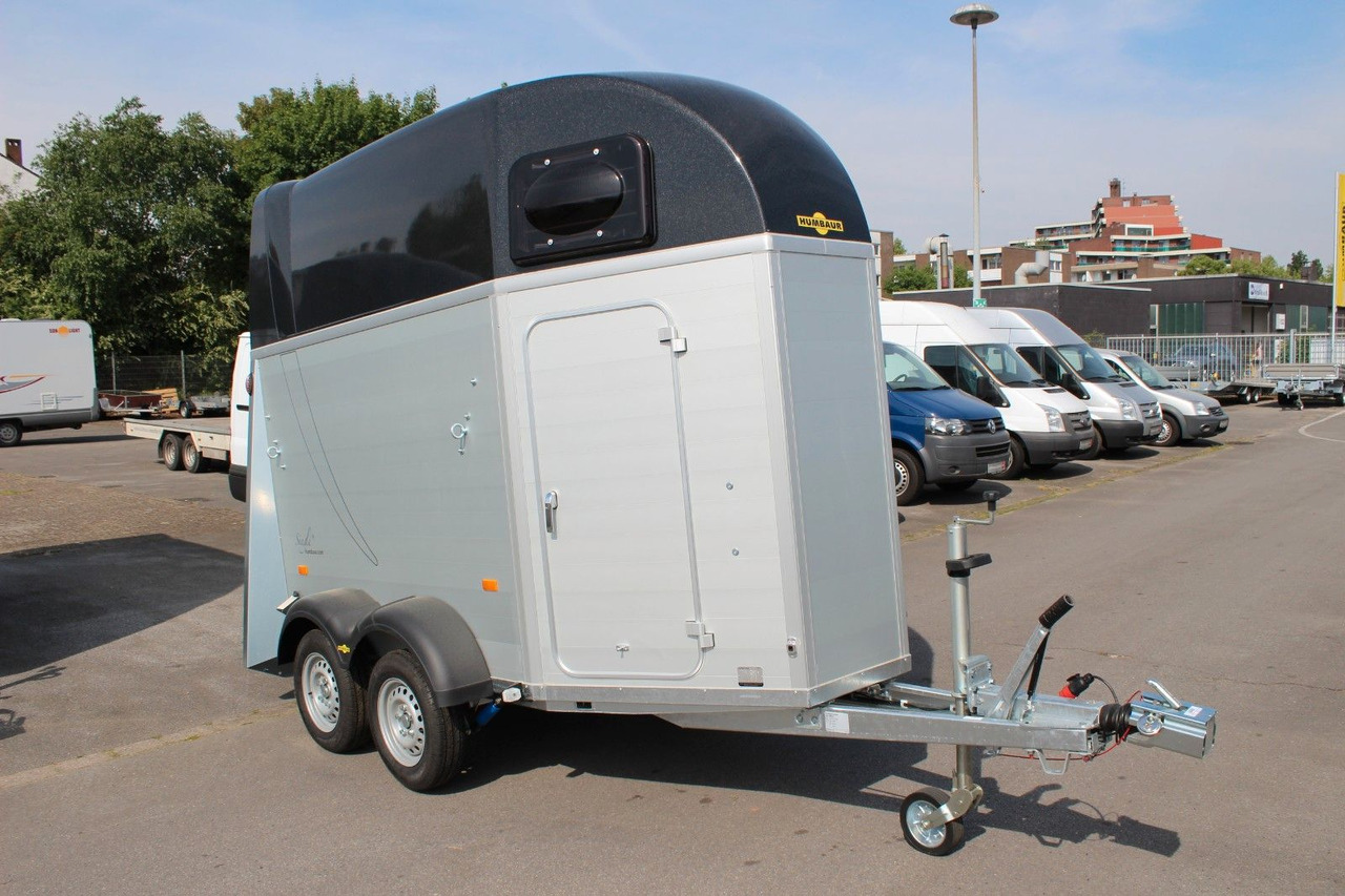 Humbaur Single Alu 1600 Pferdeanhänger Sattelkammer - Tiertransporter Anhänger: das Bild 1 Humbaur Single Alu 1600 Pferdeanhänger Sattelkammer - Tiertransporter Anhänger: das Bild 1