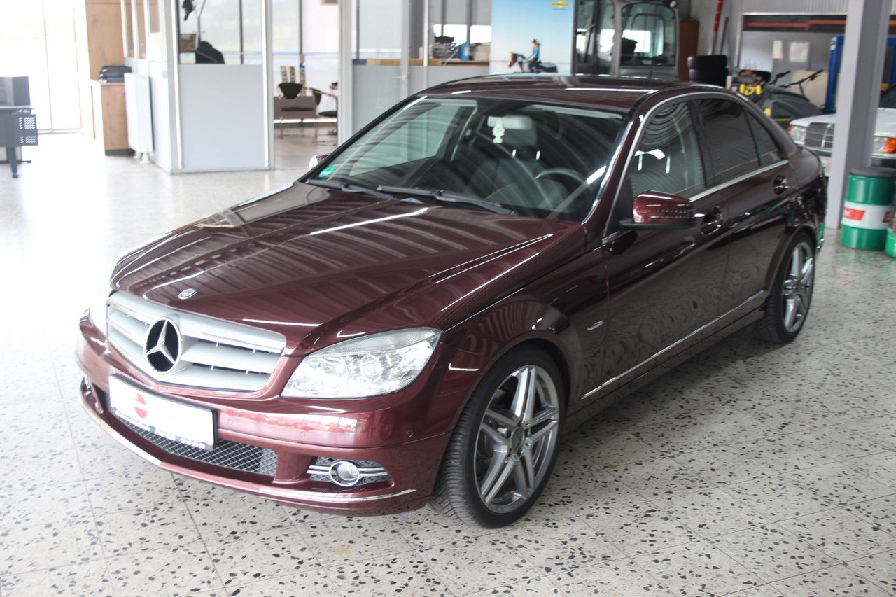 Mercedes-Benz C 230 Avantgarde Automatik sehr gepflegt! 130tKM - Limousine: das Bild 4 Mercedes-Benz C 230 Avantgarde Automatik sehr gepflegt! 130tKM - Limousine: das Bild 4