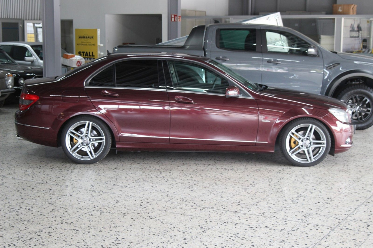 Mercedes-Benz C 230 Avantgarde Automatik sehr gepflegt! 130tKM - Limousine: das Bild 5 Mercedes-Benz C 230 Avantgarde Automatik sehr gepflegt! 130tKM - Limousine: das Bild 5