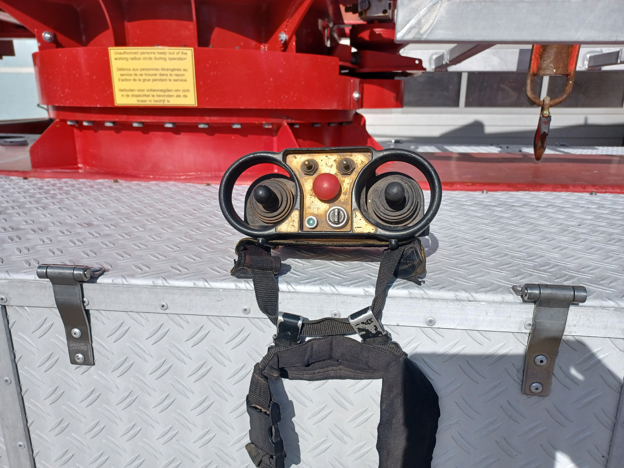 Nissan ECO - T.160 - Mobilkran: das Bild 2 Nissan ECO - T.160 - Mobilkran: das Bild 2