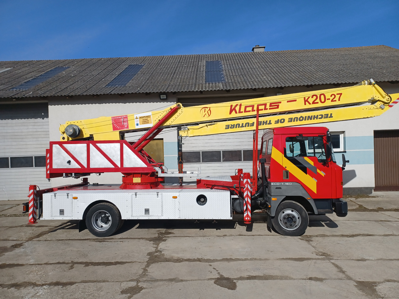 Nissan ECO - T.160 - Mobilkran: das Bild 3 Nissan ECO - T.160 - Mobilkran: das Bild 3