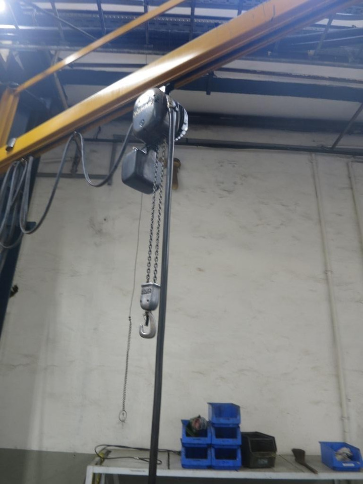 Demag 250 kg - Kran: das Bild 3 Demag 250 kg - Kran: das Bild 3