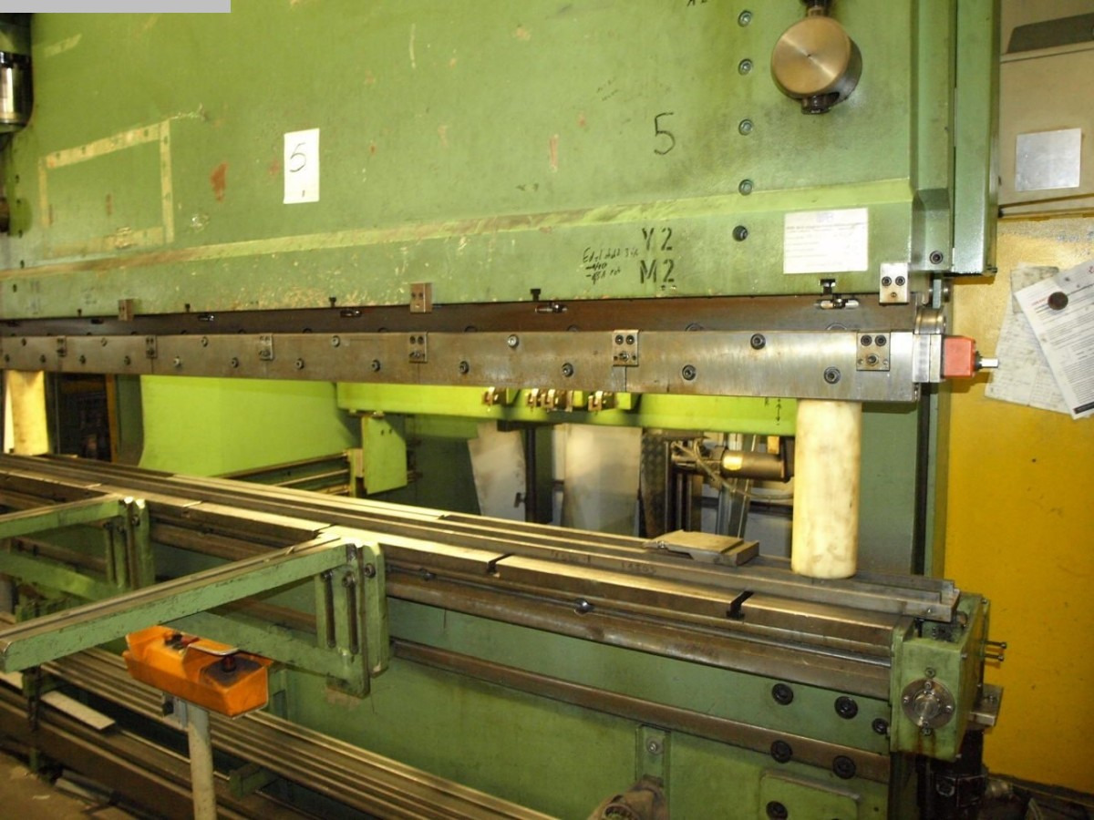 LOTZE 309x3000kn - Abkantpresse: das Bild 4 LOTZE 309x3000kn - Abkantpresse: das Bild 4