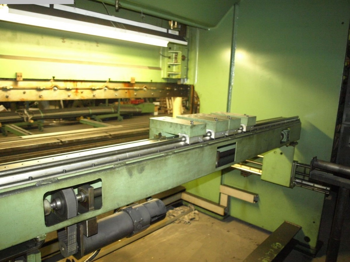 LOTZE 309x3000kn - Abkantpresse: das Bild 5 LOTZE 309x3000kn - Abkantpresse: das Bild 5