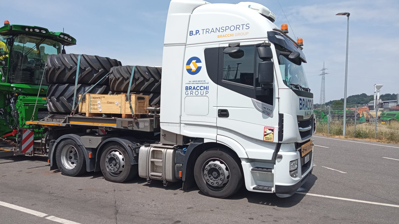 IVECO IVECO STRALIS 510 Hi-Way AS 440STX/P Euro VI z salonu Italia - Sattelzugmaschine: das Bild 3 IVECO IVECO STRALIS 510 Hi-Way AS 440STX/P Euro VI z salonu Italia - Sattelzugmaschine: das Bild 3