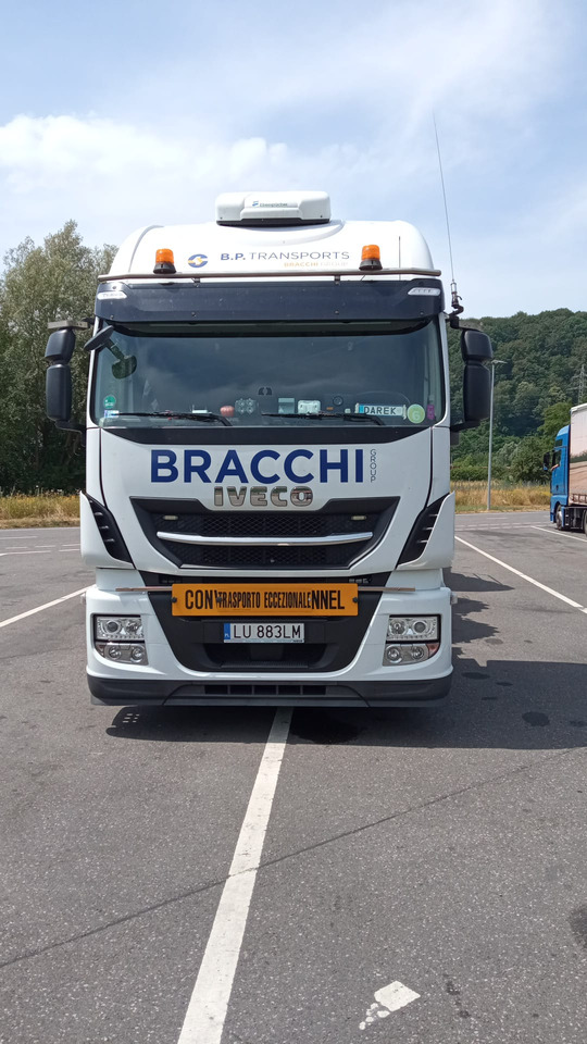 IVECO IVECO STRALIS 510 Hi-Way AS 440STX/P Euro VI z salonu Italia - Sattelzugmaschine: das Bild 1 IVECO IVECO STRALIS 510 Hi-Way AS 440STX/P Euro VI z salonu Italia - Sattelzugmaschine: das Bild 1