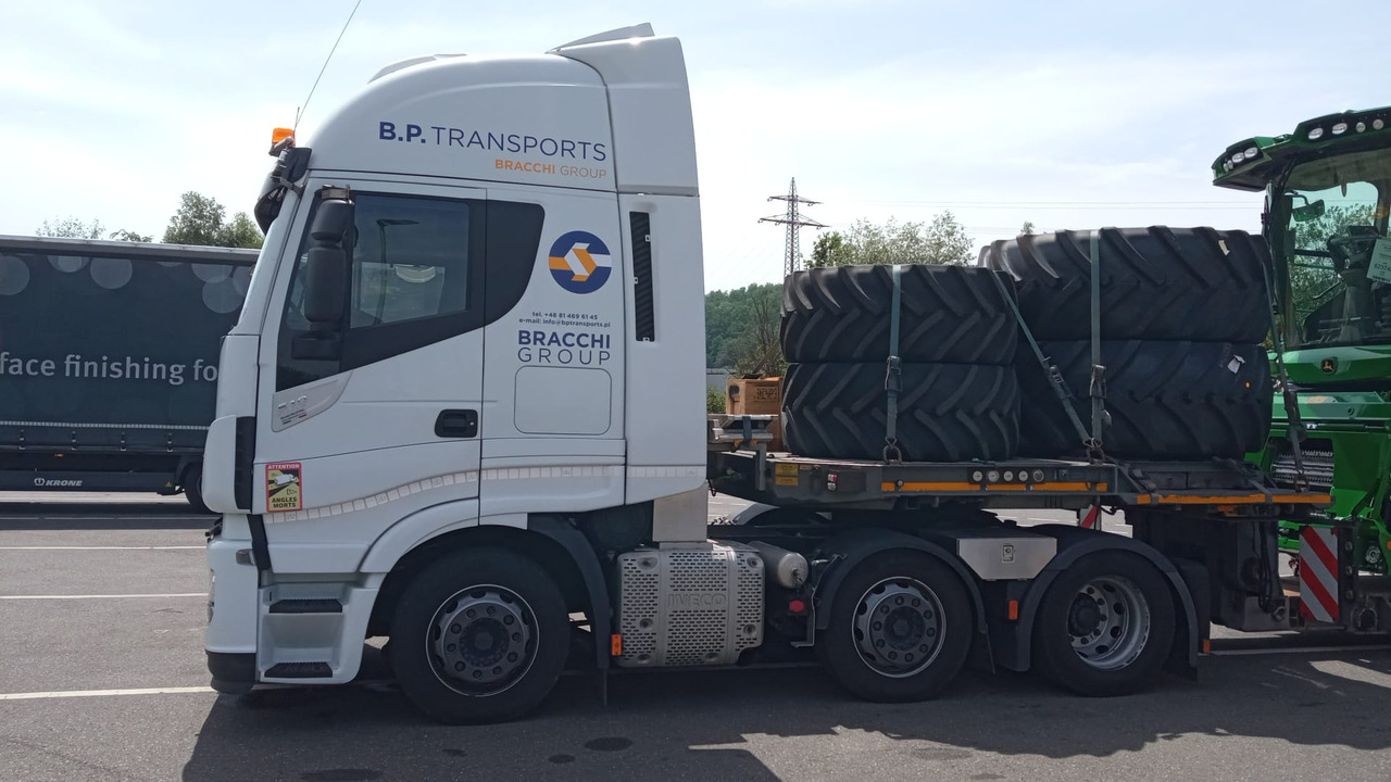 IVECO IVECO STRALIS 510 Hi-Way AS 440STX/P Euro VI z salonu Italia - Sattelzugmaschine: das Bild 2 IVECO IVECO STRALIS 510 Hi-Way AS 440STX/P Euro VI z salonu Italia - Sattelzugmaschine: das Bild 2