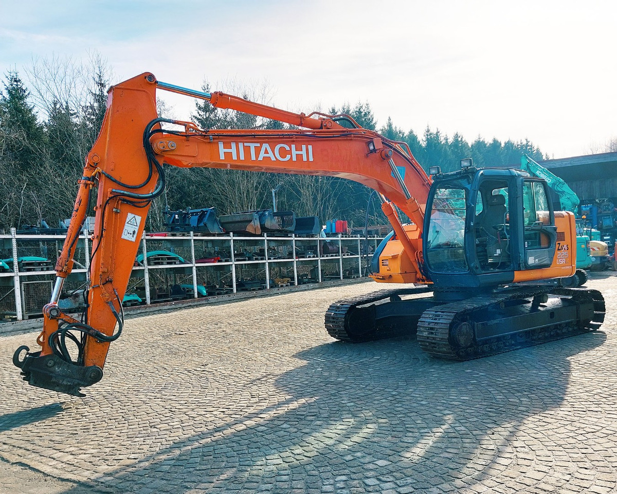 Hitachi ZX225USRLC - Kettenbagger: das Bild 1 Hitachi ZX225USRLC - Kettenbagger: das Bild 1