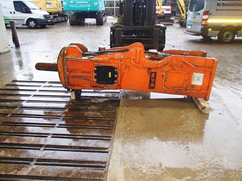 NPK E-225 A - Hydraulikhammer für Baumaschine: das Bild 2 NPK E-225 A - Hydraulikhammer für Baumaschine: das Bild 2