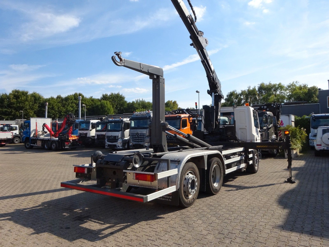 DAF 28-250 CF Abroller + HIA B195-3 Kran - Abrollkipper, Autokran: das Bild 5 DAF 28-250 CF Abroller + HIA B195-3 Kran - Abrollkipper, Autokran: das Bild 5