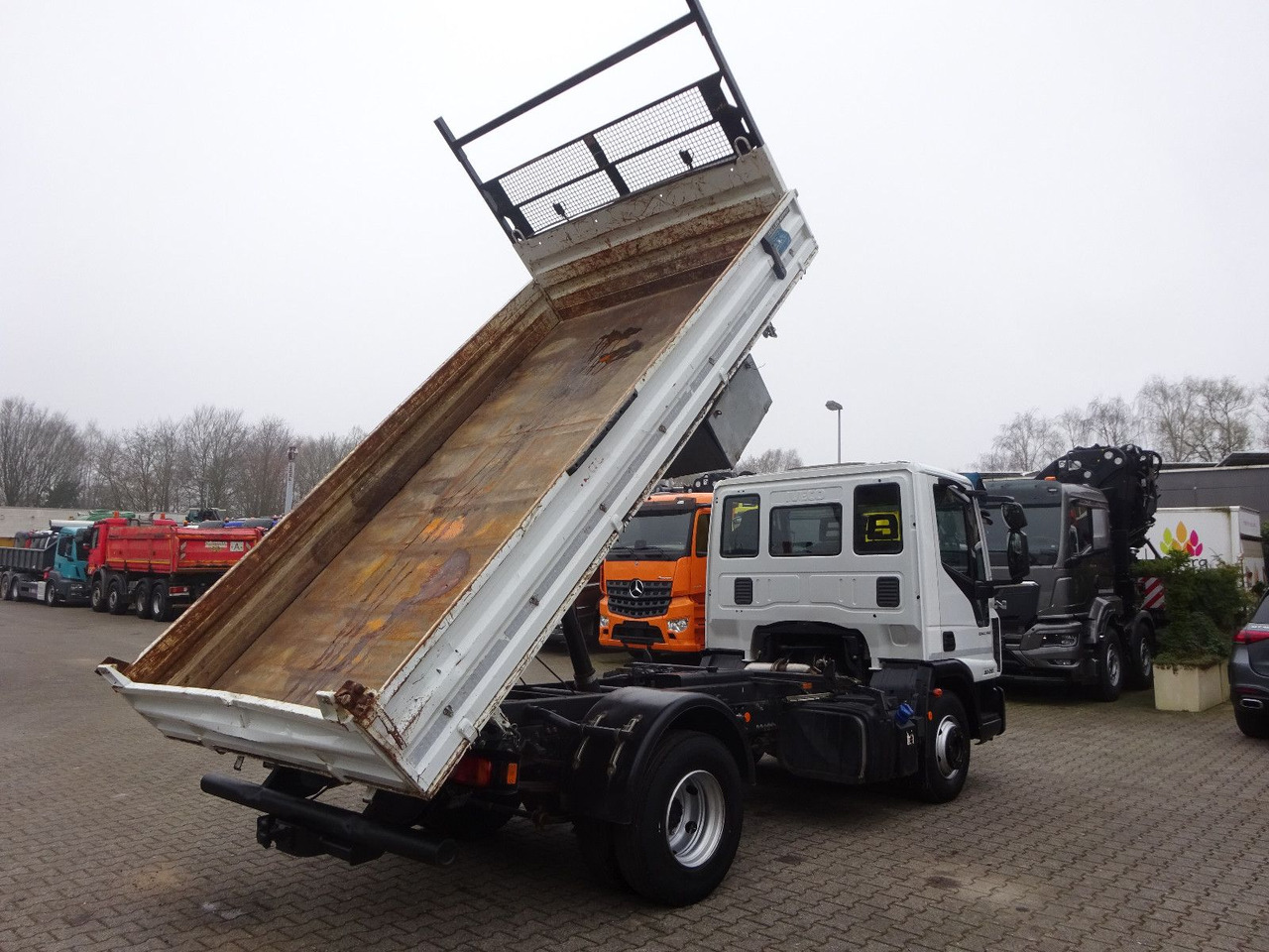 Iveco 80-120 Eurocargo MEILLER 3SKipper 4x2 - Kipper: das Bild 5 Iveco 80-120 Eurocargo MEILLER 3SKipper 4x2 - Kipper: das Bild 5