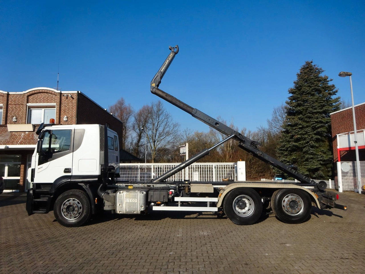 Iveco STRALIS 400 MEILLER Abroller Lift-Lenkachse 6x2 Iveco STRALIS 400 MEILLER Abroller Lift-Lenkachse 6x2 - Abrollkipper: das Bild 1 Iveco STRALIS 400 MEILLER Abroller Lift-Lenkachse 6x2 Iveco STRALIS 400 MEILLER Abroller Lift-Lenkachse 6x2 - Abrollkipper: das Bild 1