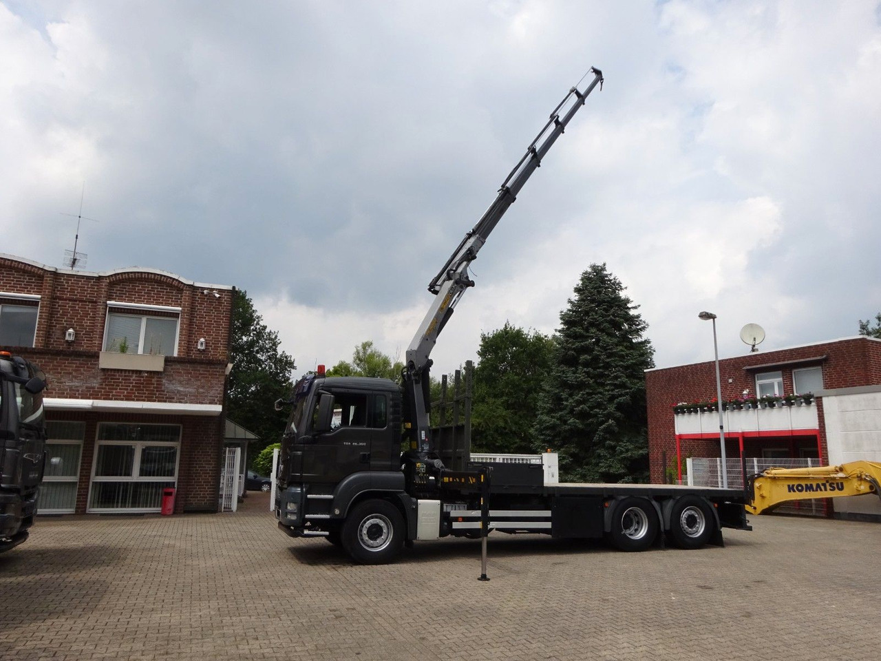 MAN 26.360 TGS Pritsche + PK 16502 Kran 6x2 - Autokran: das Bild 3 MAN 26.360 TGS Pritsche + PK 16502 Kran 6x2 - Autokran: das Bild 3