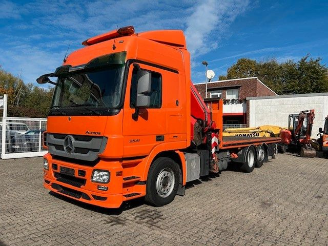 Mercedes-Benz 2541 Actros Plattform + FASSI Kran 6X2 - Autokran: das Bild 2 Mercedes-Benz 2541 Actros Plattform + FASSI Kran 6X2 - Autokran: das Bild 2