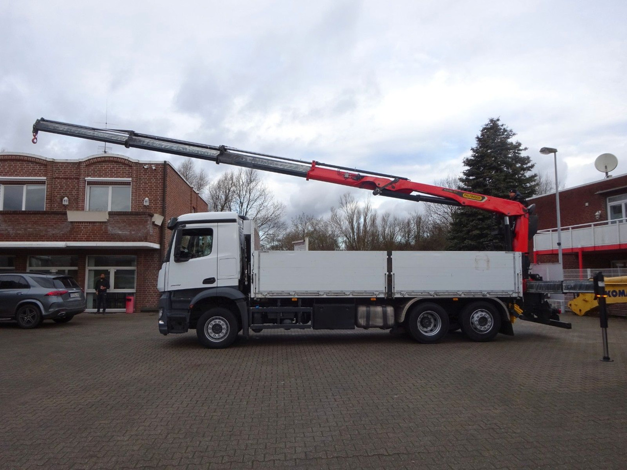 Mercedes-Benz 2648 Baustoffpritsche + PK 23001 TEC3 Kran Mercedes-Benz 2648 Baustoffpritsche + PK 23001 TEC3 Kran - Pritsche LKW: das Bild 5 Mercedes-Benz 2648 Baustoffpritsche + PK 23001 TEC3 Kran Mercedes-Benz 2648 Baustoffpritsche + PK 23001 TEC3 Kran - Pritsche LKW: das Bild 5