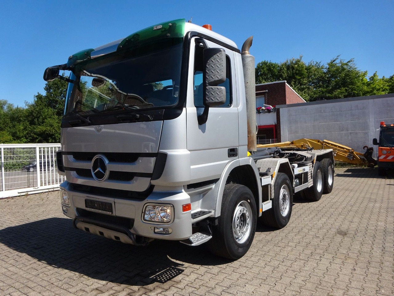 Mercedes-Benz 3244 Actros PALFINGER Abroller 8x4 - Abrollkipper: das Bild 1 Mercedes-Benz 3244 Actros PALFINGER Abroller 8x4 - Abrollkipper: das Bild 1