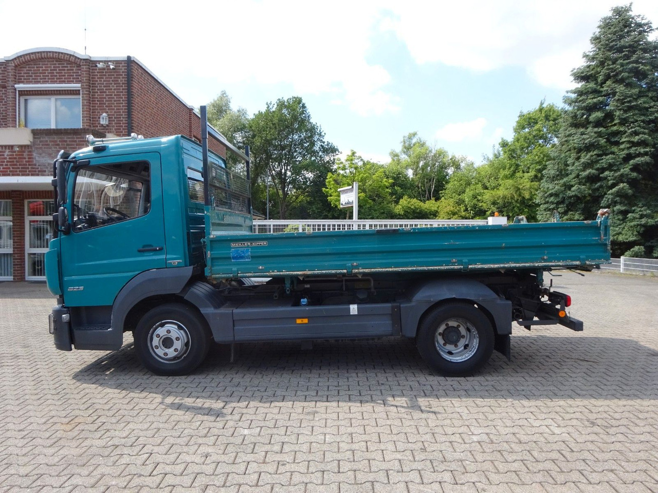 Mercedes-Benz 823 Atego MEILLER 3Skipper 4x2 - Kipper Transporter: das Bild 4 Mercedes-Benz 823 Atego MEILLER 3Skipper 4x2 - Kipper Transporter: das Bild 4