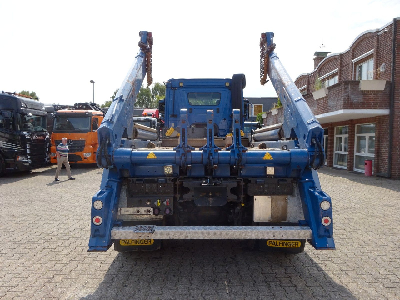 Mercedes-Benz Arocs 2645 Absetzkipper MEILLER 6x4 - Kipper: das Bild 5 Mercedes-Benz Arocs 2645 Absetzkipper MEILLER 6x4 - Kipper: das Bild 5