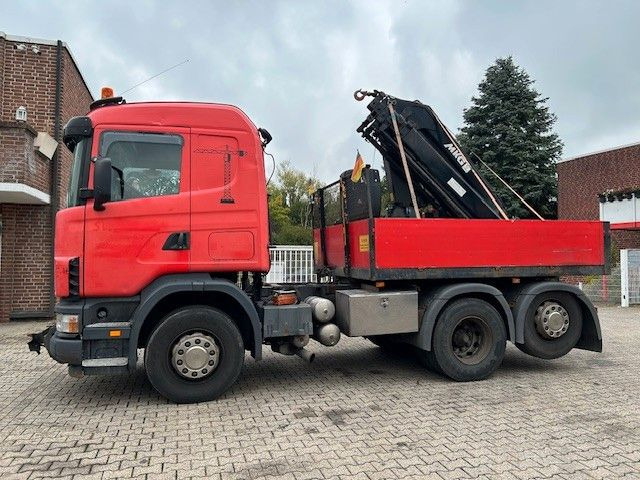 Scania 124 L 470 Pritsche + MKG HLK 201 HP 6x2 - Pritsche LKW, Autokran: das Bild 1 Scania 124 L 470 Pritsche + MKG HLK 201 HP 6x2 - Pritsche LKW, Autokran: das Bild 1