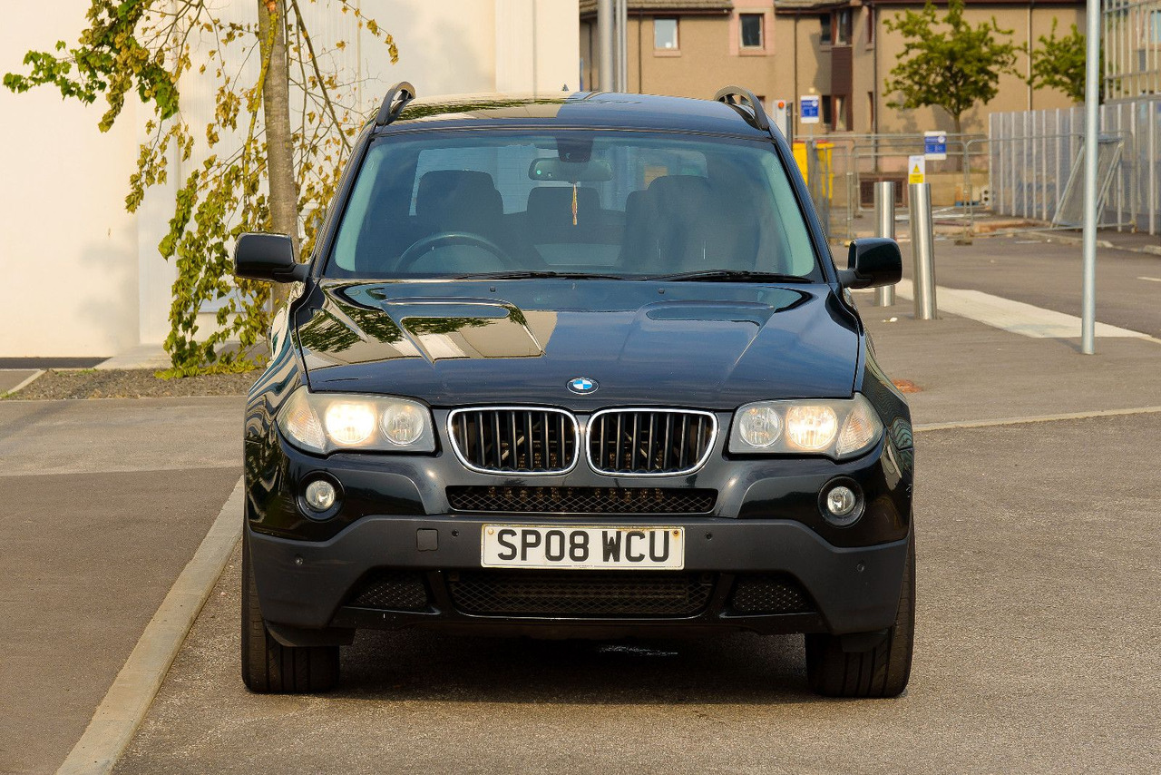 BMW X3 2.0 Diesel 4x4 **RHD** *3 100 € - SUV/ Geländewagen: das Bild 2 BMW X3 2.0 Diesel 4x4 **RHD** *3 100 € - SUV/ Geländewagen: das Bild 2