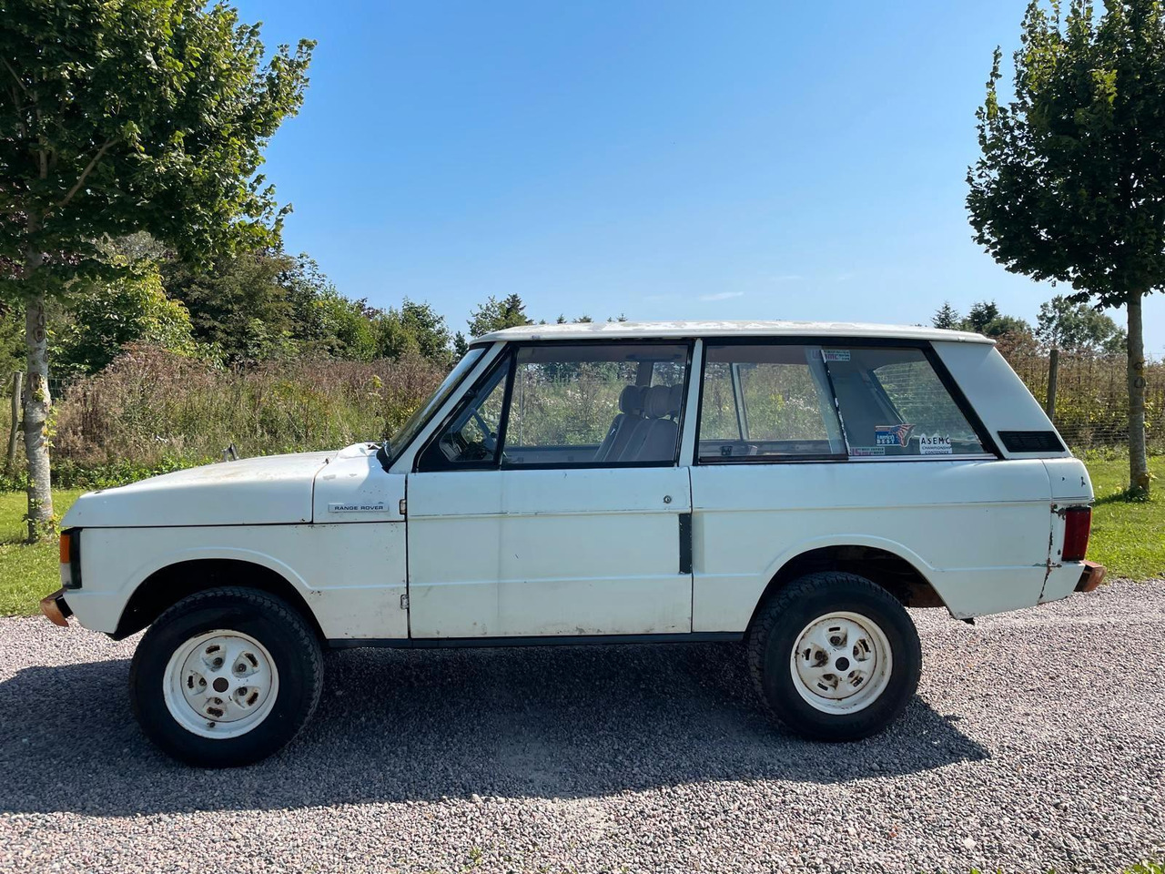 Land Rover Range Rover Classic Suffix A - SUV/ Geländewagen: das Bild 2 Land Rover Range Rover Classic Suffix A - SUV/ Geländewagen: das Bild 2