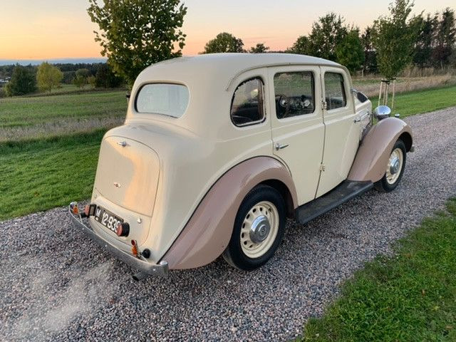 MORIS 12 *7900 brutto* - Limousine: das Bild 4 MORIS 12 *7900 brutto* - Limousine: das Bild 4