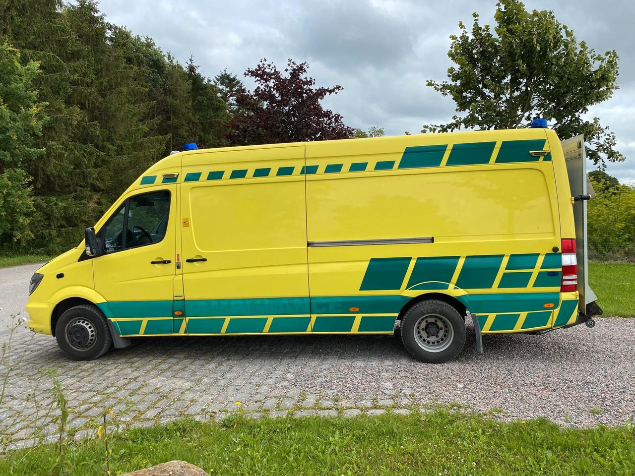 Mercedes-Benz Sprinter 519 CDI MAXI +Lift *20 000€ netto - Krankenwagen: das Bild 4 Mercedes-Benz Sprinter 519 CDI MAXI +Lift *20 000€ netto - Krankenwagen: das Bild 4