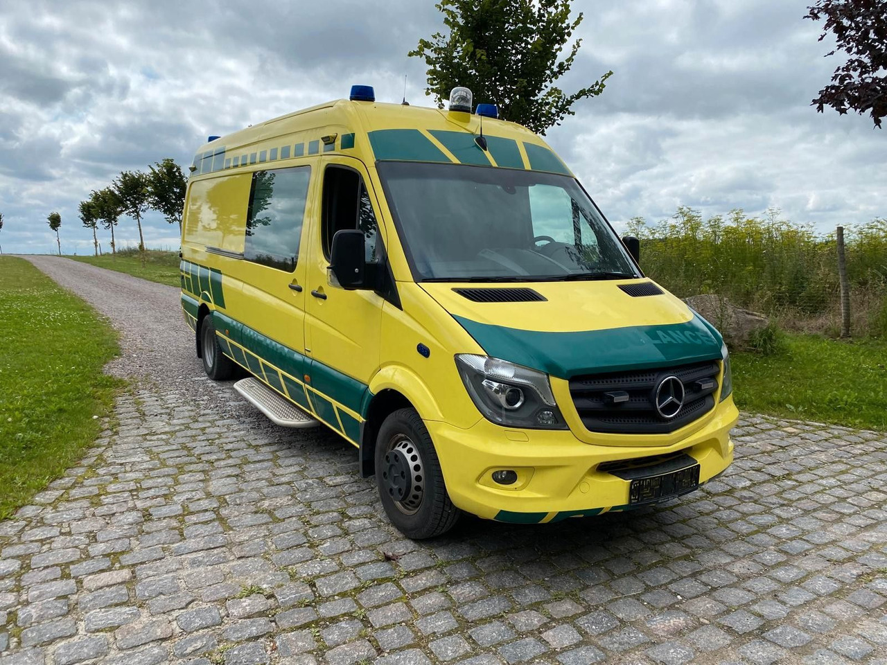 Mercedes-Benz Sprinter 519 CDI MAXI +Lift *20 000€ netto - Krankenwagen: das Bild 1 Mercedes-Benz Sprinter 519 CDI MAXI +Lift *20 000€ netto - Krankenwagen: das Bild 1