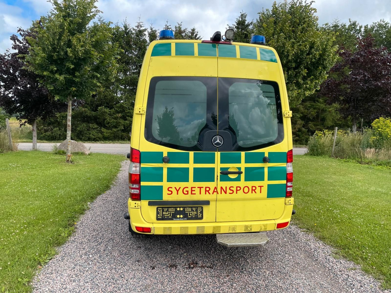 Mercedes-Benz Sprinter Kasten 316 CDI Aut - Krankenwagen: das Bild 3 Mercedes-Benz Sprinter Kasten 316 CDI Aut - Krankenwagen: das Bild 3