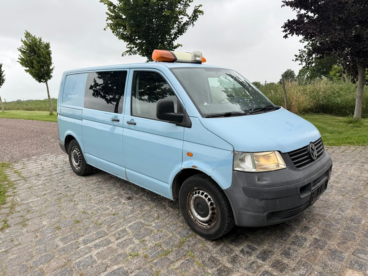 Volkswagen T5 Transporter 2.5 TDI 4Motion *Klima *4x4 - Kleintransporter: das Bild 1 Volkswagen T5 Transporter 2.5 TDI 4Motion *Klima *4x4 - Kleintransporter: das Bild 1