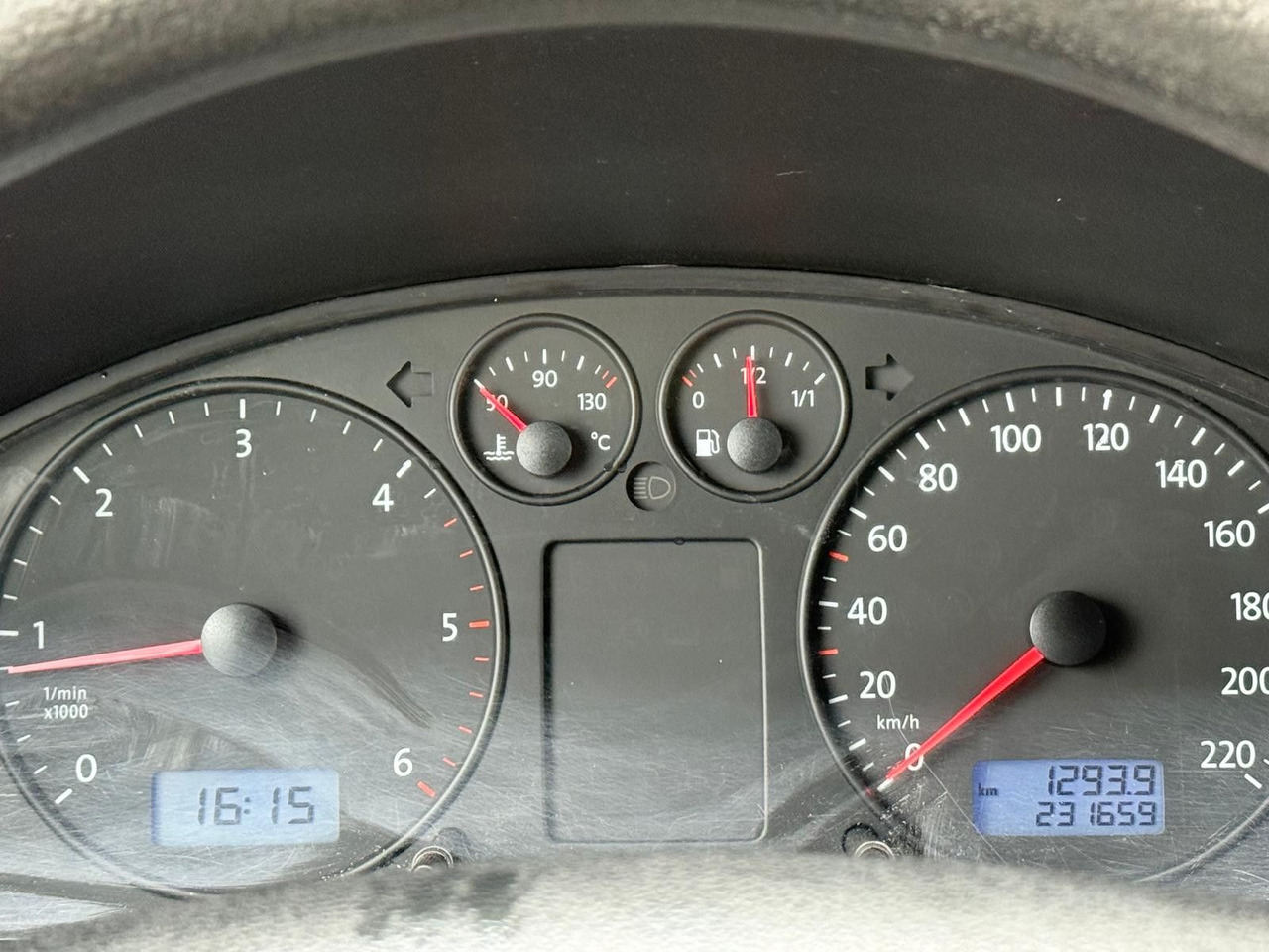 Kleintransporter Volkswagen T5 Transporter 2.5 TDI 4Motion *Klima *4x4: das Bild 24