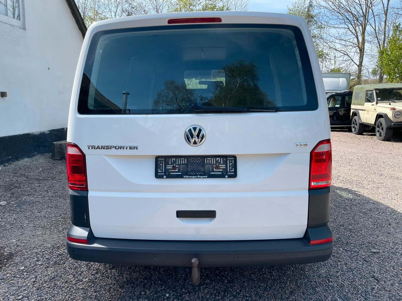 Volkswagen T6 Transporter 2.0 TDI *Motorschaden RESERVEE RO - Kleintransporter: das Bild 4 Volkswagen T6 Transporter 2.0 TDI *Motorschaden RESERVEE RO - Kleintransporter: das Bild 4