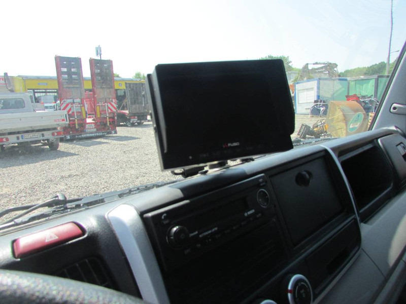 FUSO Canter 3 C 15 - Pritsche LKW: das Bild 5 FUSO Canter 3 C 15 - Pritsche LKW: das Bild 5