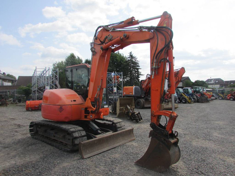 Komatsu PC 80 MR-3 /31.000 EUR - Minibagger: das Bild 3 Komatsu PC 80 MR-3 /31.000 EUR - Minibagger: das Bild 3