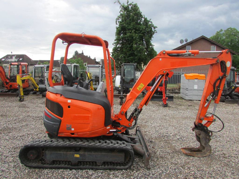 Kubota U 27-4 Canopy Minibagger 17.500 EUR - Minibagger: das Bild 4 Kubota U 27-4 Canopy Minibagger 17.500 EUR - Minibagger: das Bild 4