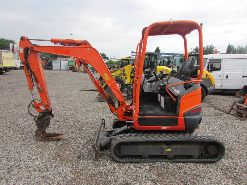 Kubota U 27-4 Canopy Minibagger 17.500 EUR - Minibagger: das Bild 1 Kubota U 27-4 Canopy Minibagger 17.500 EUR - Minibagger: das Bild 1