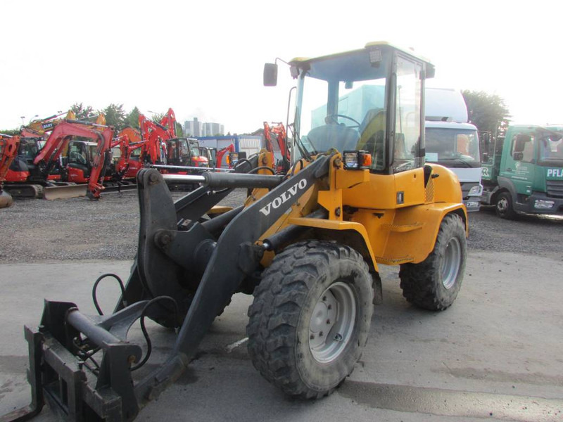 Volvo L 35 B-Z Radlader 18.000 EUR - Radlader: das Bild 2 Volvo L 35 B-Z Radlader 18.000 EUR - Radlader: das Bild 2